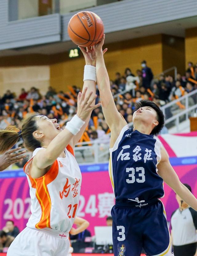 pa真人平台-辽宁女篮备战关键战，全力以赴迎接挑战